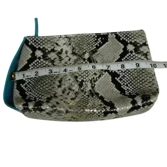 ULTA Faux Snake Skin Cosmetic Bag Zip Closure Side Handle NWOT - Picture 7 of 7